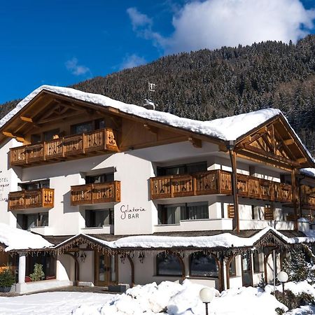 Hotel Europeo Alpine Charme&Wellness Pinzolo Exterior foto