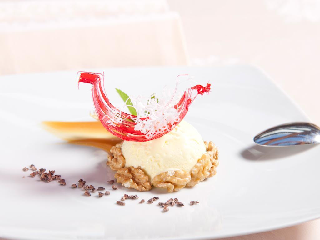 Hotel Europeo Alpine Charme&Wellness Pinzolo Exterior foto