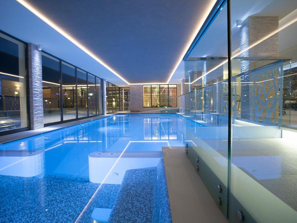 Hotel Europeo Alpine Charme&Wellness Pinzolo Exterior foto