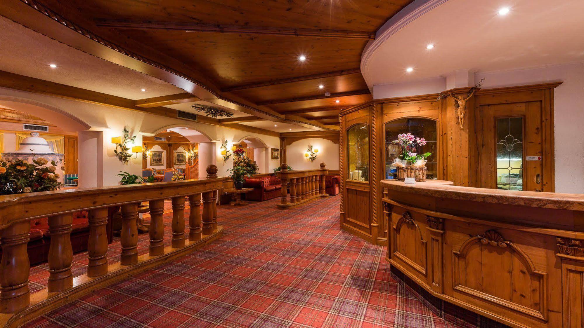 Hotel Europeo Alpine Charme&Wellness Pinzolo Exterior foto