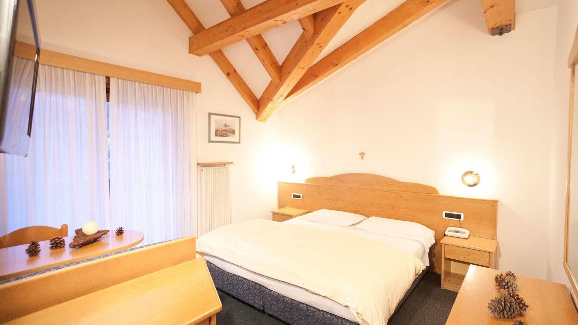 Hotel Europeo Alpine Charme&Wellness Pinzolo Exterior foto