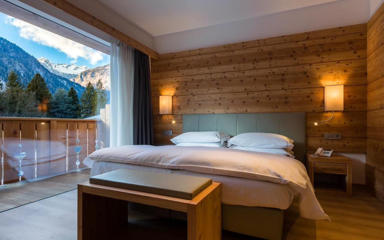 Hotel Europeo Alpine Charme&Wellness Pinzolo Exterior foto